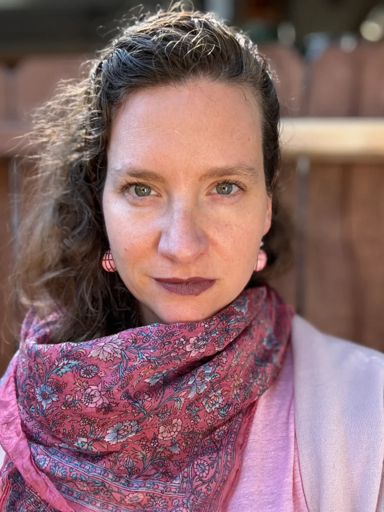 anna-lee-mraz-therapist-portrait-2